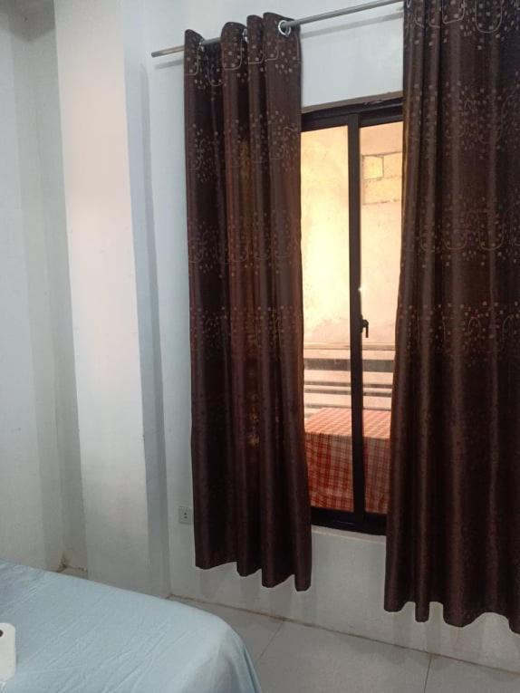 Chelle'S Apartelle-Inn เอลนิโด ภายนอก รูปภาพ