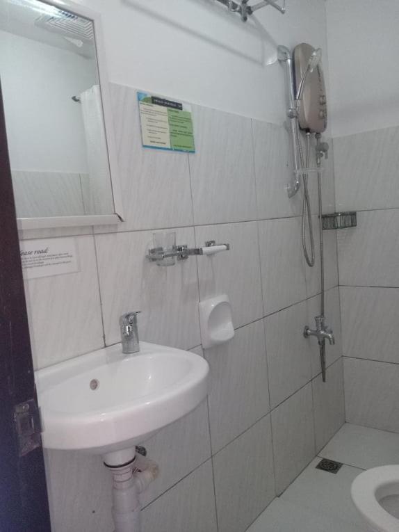 Chelle'S Apartelle-Inn เอลนิโด ภายนอก รูปภาพ