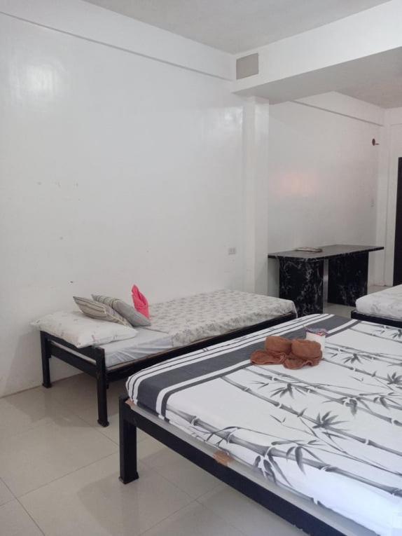 Chelle'S Apartelle-Inn เอลนิโด ภายนอก รูปภาพ